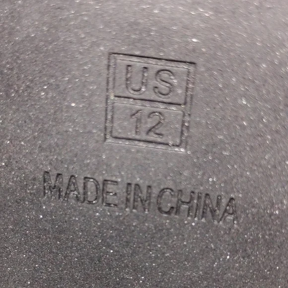 RED PATENT MARY JANE FLATS WITH GROMMETED BUCKLES - Picture 8 of 9